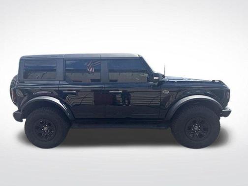 Shadow Black 2023 Ford Bronco Wildtrak