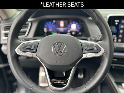 2024 Volkswagen Atlas 2.0T SE w/Technology 4MOTION