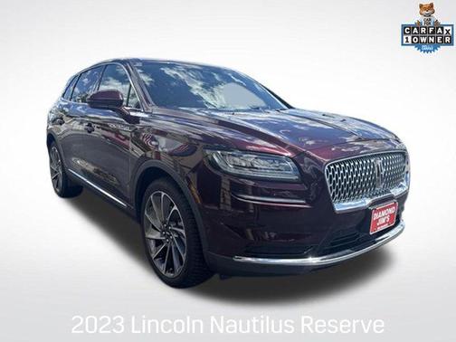 Burgundy Velvet Metallic Tinted Clearcoat 2023 Lincoln Nautilus Reserve