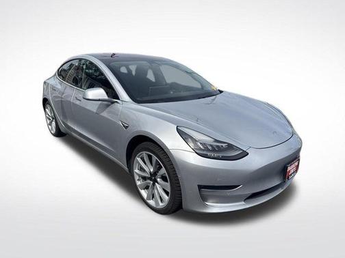 Silver 2018 Tesla Model 3 Long Range