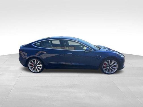 Deep Blue Metallic 2018 Tesla Model 3 Performance