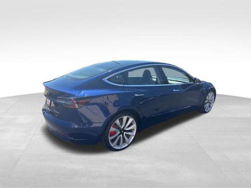 Deep Blue Metallic 2018 Tesla Model 3 Performance