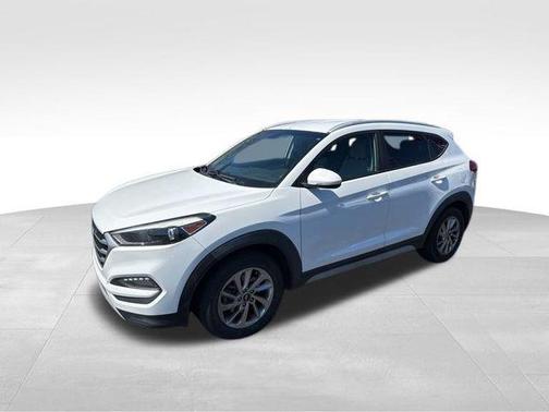 Dazzling White 2017 Hyundai TUCSON Eco