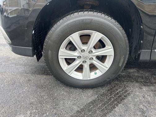 Black 2012 Toyota Highlander SE