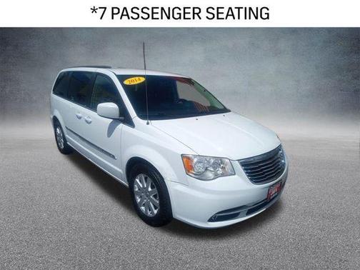 2014 Chrysler Town & Country Touring