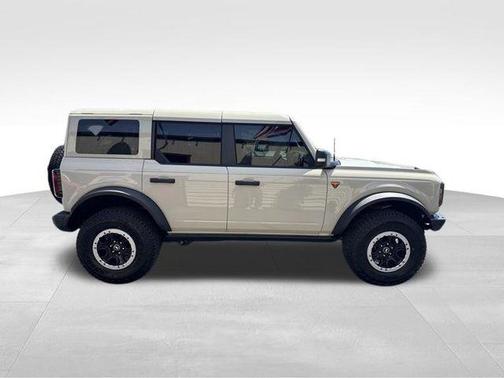 Desert Sand 2025 Ford Bronco Badlands