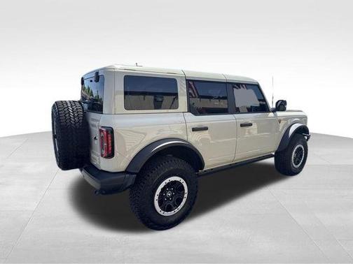 Desert Sand 2025 Ford Bronco Badlands