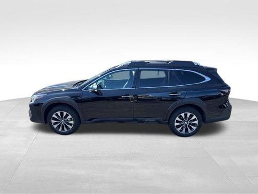 Crystal Black Silica 2024 Subaru Outback Touring