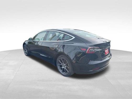 Black 2018 Tesla Model 3 Mid Range