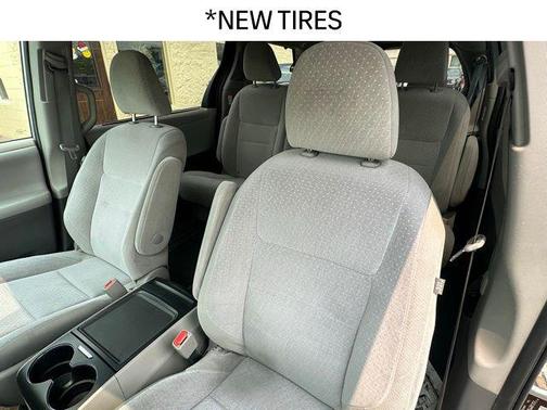 2020 Toyota Sienna LE