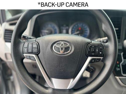 2020 Toyota Sienna LE