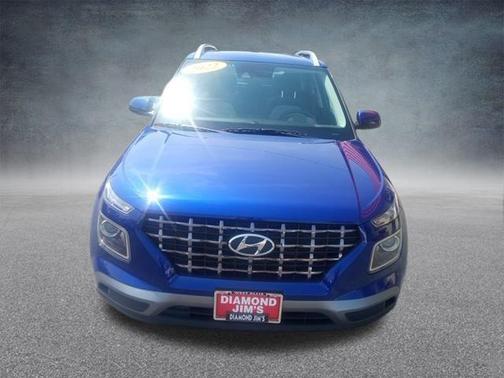 2022 Hyundai VENUE SEL