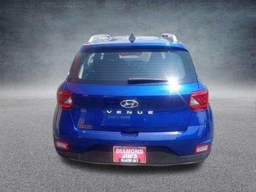 2022 Hyundai VENUE SEL