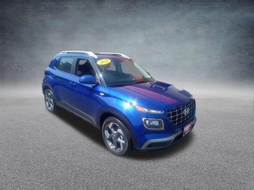 2022 Hyundai VENUE SEL