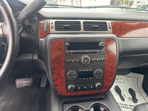 Black 2013 Chevrolet Avalanche LT