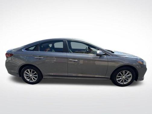 Machine Gray 2019 Hyundai SONATA SE
