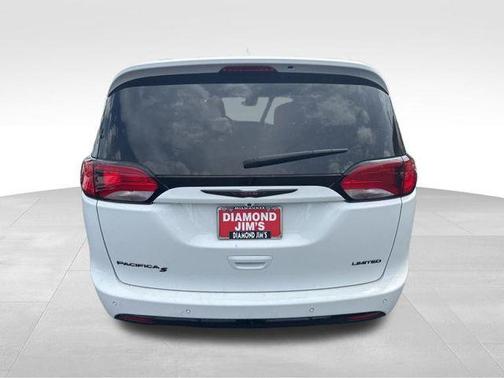 Bright White Clearcoat 2020 Chrysler Pacifica Red S Edition