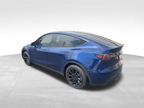 Deep Blue Metallic 2023 Tesla Model Y Long Range Dual Motor All-Wheel Drive