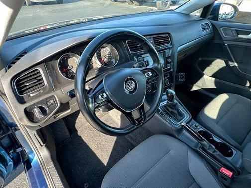 2019 Volkswagen Golf SportWagen TSI S