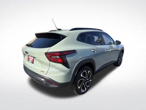 Cacti Green 2024 Chevrolet Trax FWD 2RS