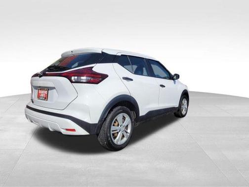 2022 Nissan Kicks S