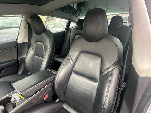 2020 Tesla Model 3 Performance