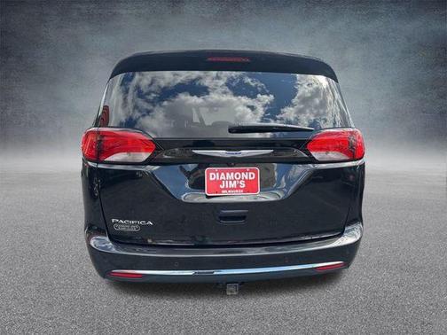 2020 Chrysler Pacifica Touring-L Plus