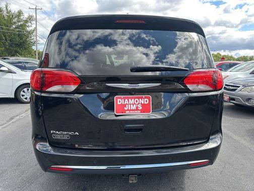 2020 Chrysler Pacifica Touring-L Plus