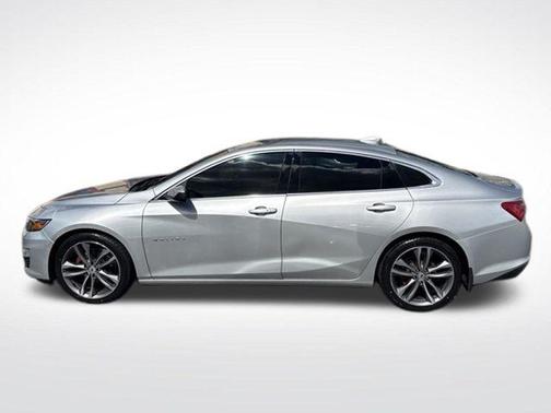 Silver Ice Metallic 2021 Chevrolet Malibu FWD LT