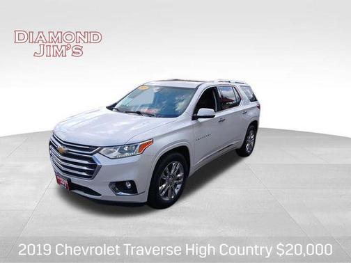 Iridescent Pearl Tricoat 2019 Chevrolet Traverse High Country