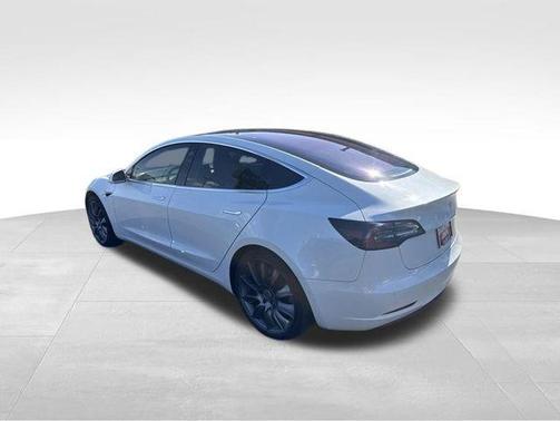 Pearl White Multi-Coat 2018 Tesla Model 3 Long Range