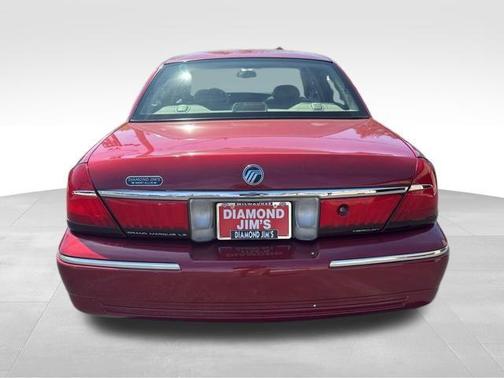 Matador Red Clearcoat Metallic 2002 Mercury Grand Marquis LS
