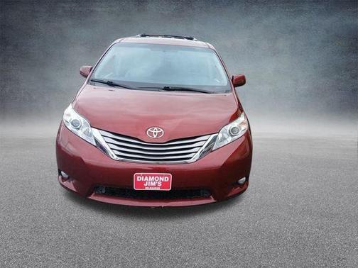 2017 Toyota Sienna XLE
