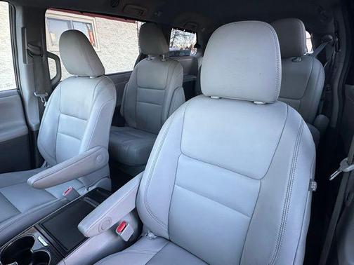 2015 Toyota Sienna XLE