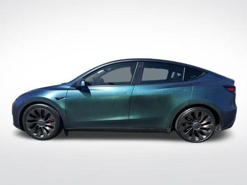 Pearl White Multi-Coat 2022 Tesla Model Y Performance Dual Motor All-Wheel Drive
