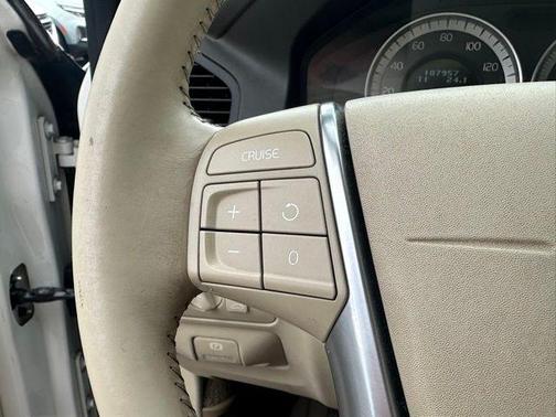 2011 Volvo XC60 3.2