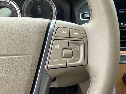 2011 Volvo XC60 3.2
