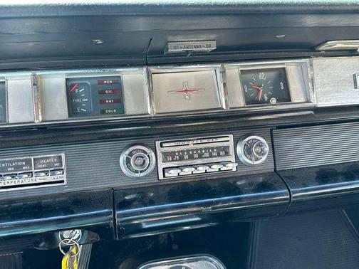 1963 Oldsmobile Starfire Coupe