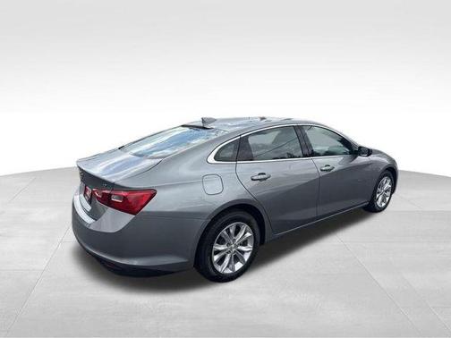 Sterling Gray Metallic 2024 Chevrolet Malibu FWD 1LT