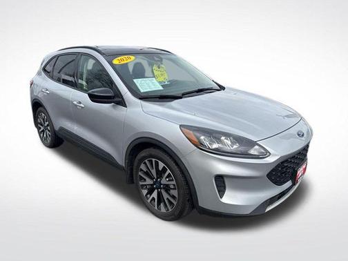 Ingot Silver Metallic 2020 Ford Escape SE