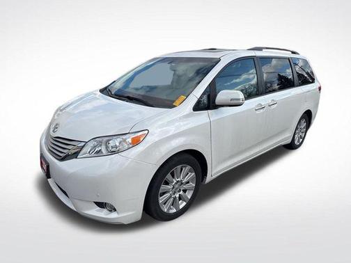 Blizzard Pearl 2013 Toyota Sienna Limited