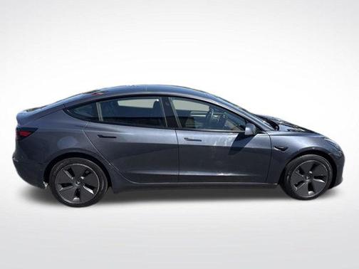 Deep Blue Metallic 2022 Tesla Model 3 Long Range