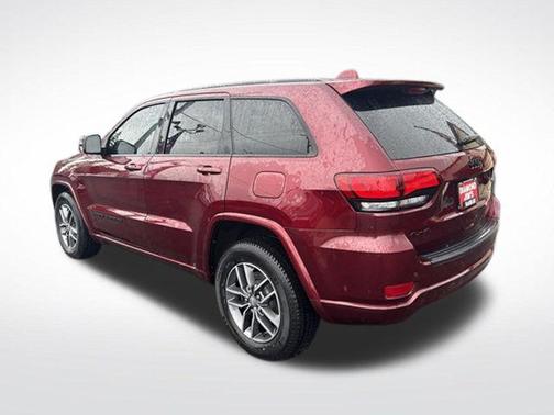 Velvet Red Pearlcoat 2021 Jeep Grand Cherokee Laredo