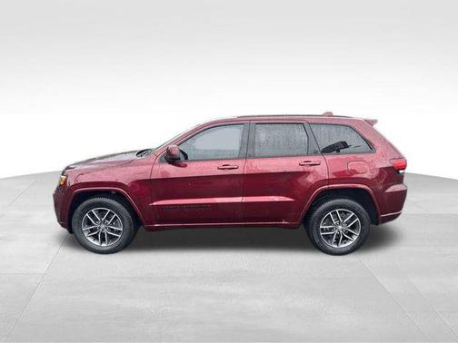 Velvet Red Pearlcoat 2021 Jeep Grand Cherokee Laredo