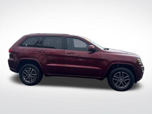 Velvet Red Pearlcoat 2021 Jeep Grand Cherokee Laredo