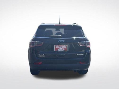 Diamond Black Crystal Pearlcoat 2018 Jeep Compass Limited