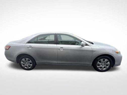 Classic Silver Metallic 2010 Toyota Camry LE