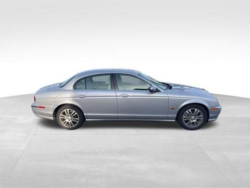 2003 Jaguar S-Type 4.2L V8