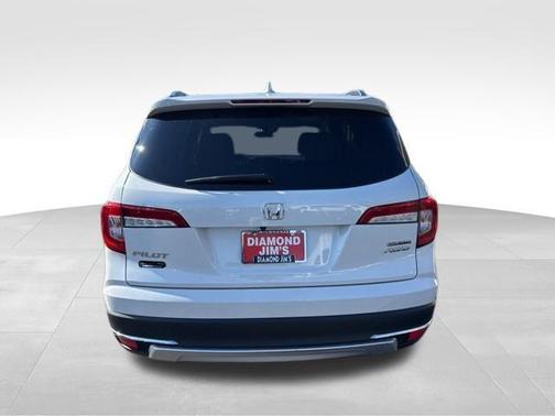 Platinum White Pearl 2021 Honda Pilot Touring 8-Passenger
