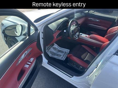Alta White 2023 Genesis GV70 2.5T AWD